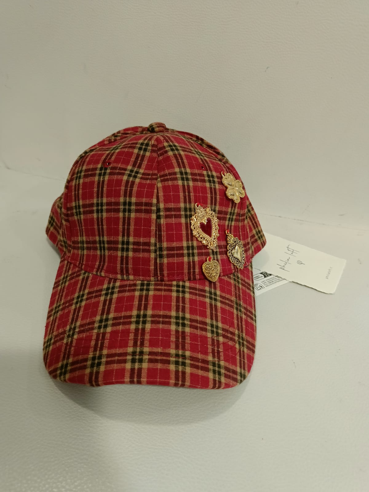 Berretto a visiera check rosso  Philia Loft